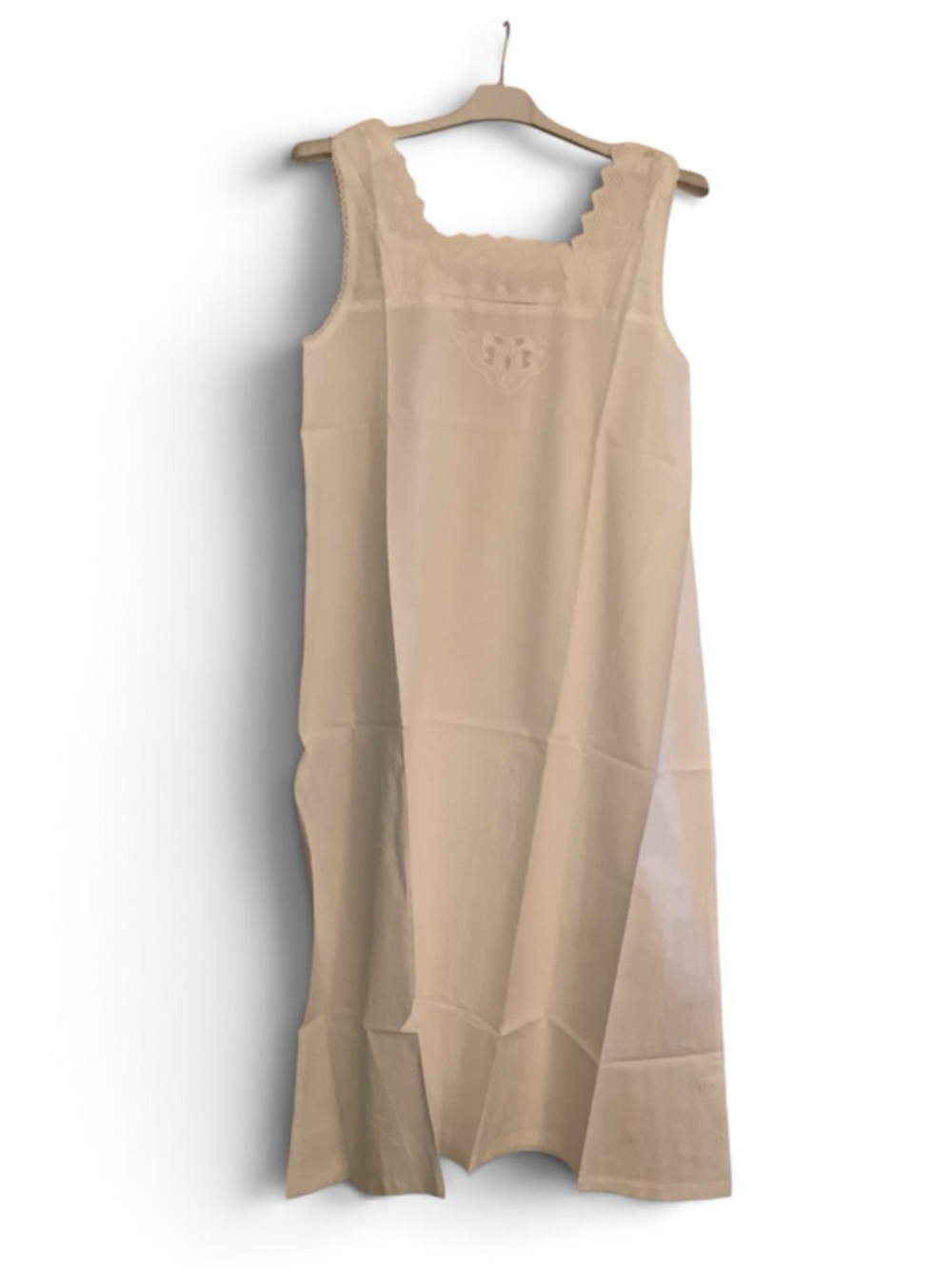Fine Indian Cotton Sleeveless Nightgown